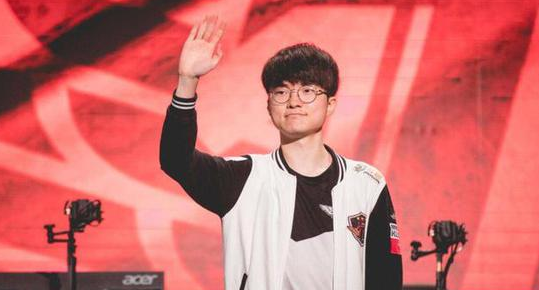 年轻球员的 年轻球员的