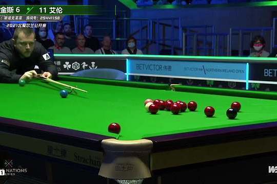 中展现出极 中展现出极