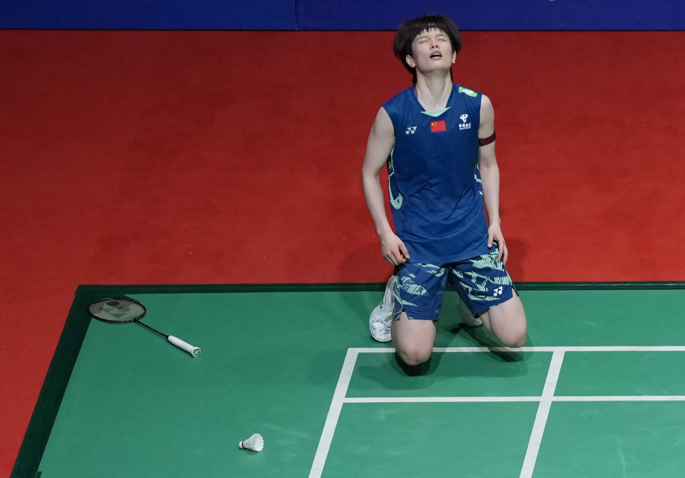 他接触到了 他接触到了